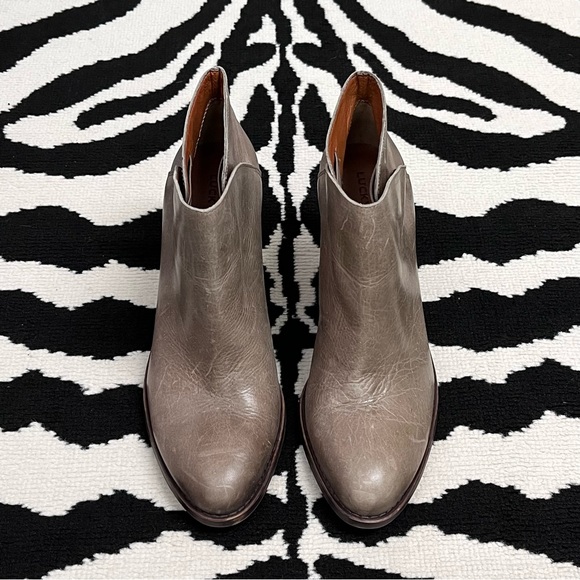 Lucky Brand Eesa Slip-On Brindle Cody Taupe Leather Ankle Boots Size 9.5 - Picture 2 of 9